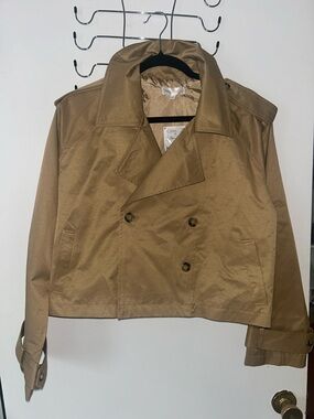Riley & James Classic Cropped Trench Junior Jacket - Tan size Medium NWT